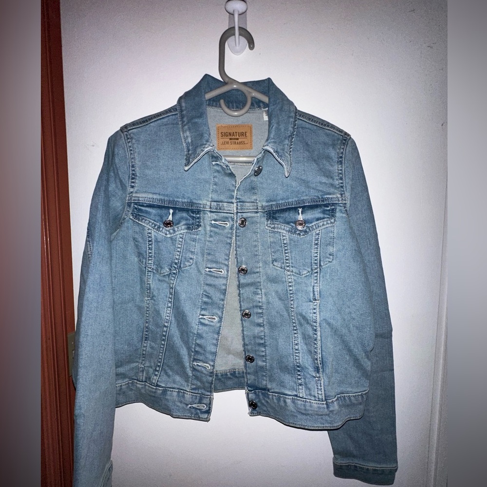 Woman’s Levi Strauss Jean jacket